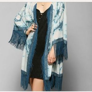 Tie dye kimono with fringe